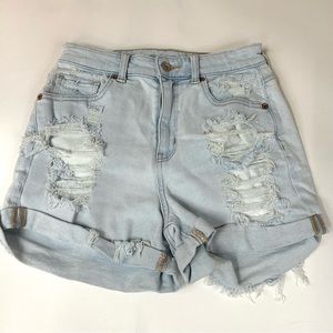 American Eagle Women’s 4 Mom Shorts Jean Light Wash Distressed Hi Rise #1706